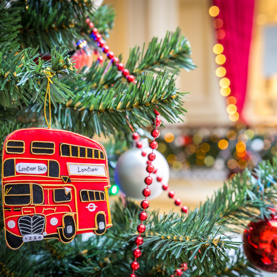 16 Ways to Celebrate Christmas in the British Tradition | Anago Marketing